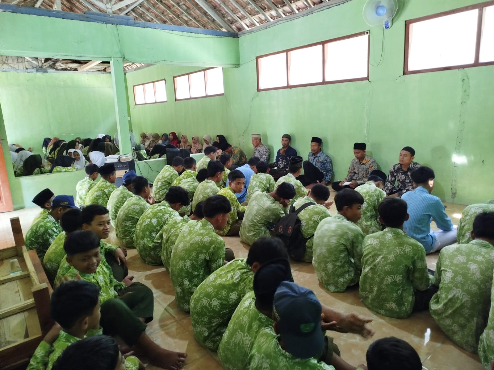 Istighotsah Rutin Siswa MTs Daerah Tambakrejo, Wadah Pembinaan Karakter dan Spiritualitas