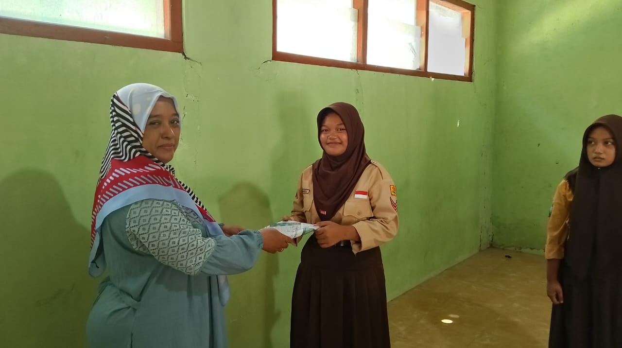 MTs Daerah Tambakrejo Berbagi Kasih, Gelar Santunan untuk Siswa Yatim